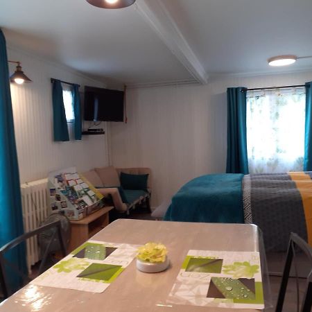 Relais Des Tourterelles Bed & Breakfast La Neuville-aux-Joutes Luaran gambar