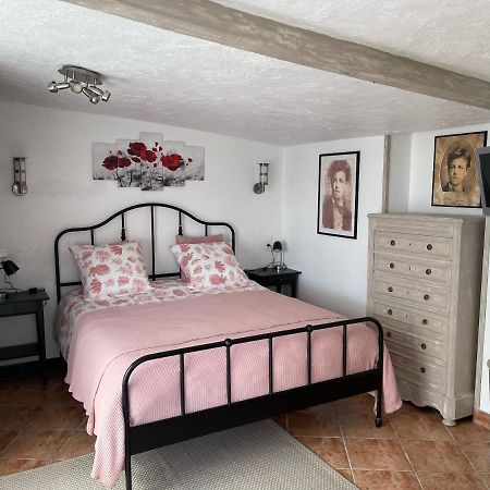 Relais Des Tourterelles Bed & Breakfast La Neuville-aux-Joutes Luaran gambar