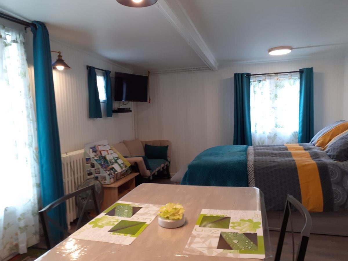 Relais Des Tourterelles Bed & Breakfast La Neuville-aux-Joutes Luaran gambar